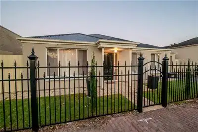 13B Pine Avenue, Glenelg North SA 5045