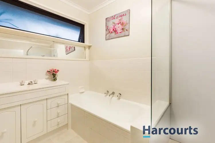 Sixth view of Homely house listing, 5 Barry Court, Scoresby VIC 3179