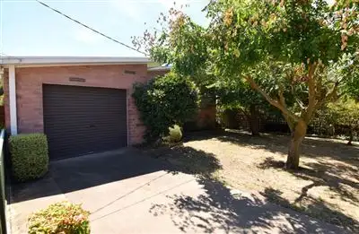 Second view of Homely house listing, 10 Warwillah Avenue, Wangaratta VIC 3677