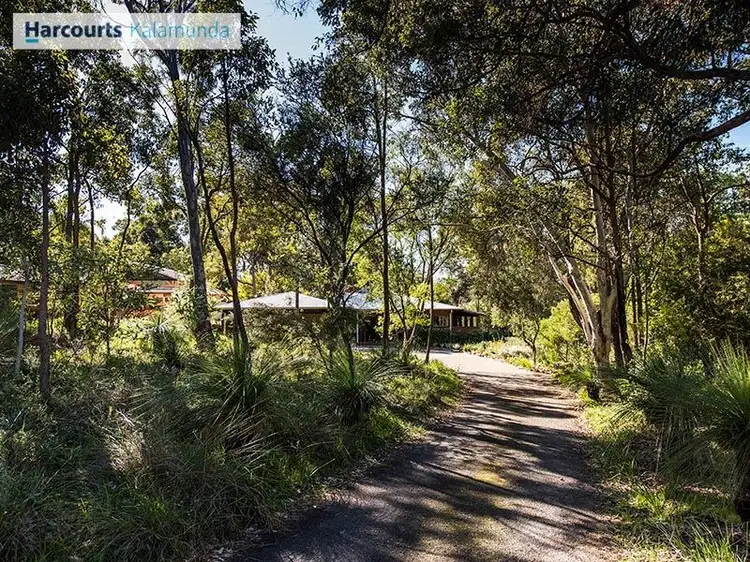 5 Hummerston Road, Kalamunda WA 6076