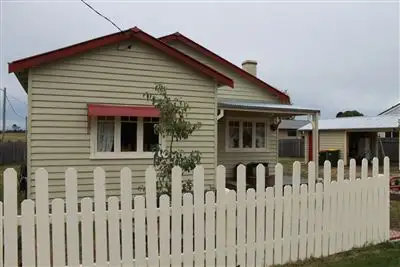 2 Coronation Ave, Braidwood NSW 2622