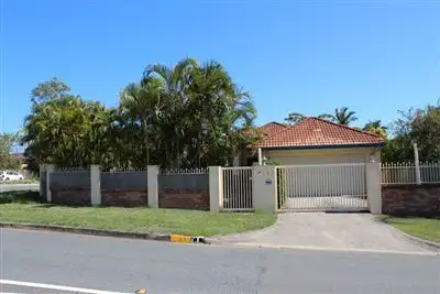 132 Oxley Drive, Paradise Point QLD 4216