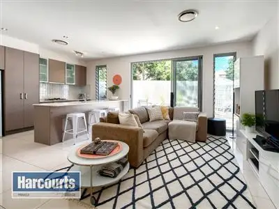 Main view of Homely townhouse listing, 3/99A Grosvenor St, Morningside QLD 4170