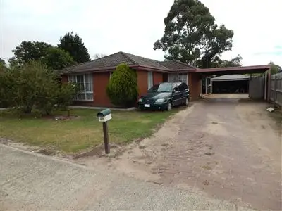 43 Fairbairn Road, Cranbourne VIC 3977