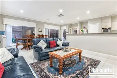 Fifth view of Homely house listing, 2 Oakmoss Place, Berwick VIC 3806