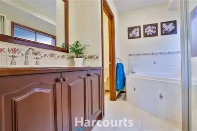 Fifth view of Homely house listing, 33 Ebony Drive, Pakenham VIC 3810