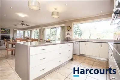 Fifth view of Homely house listing, 10 Archibald Crescent, Warragul VIC 3820