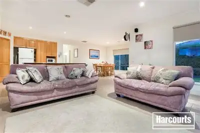 Fifth view of Homely house listing, 20 Gwendoline Drive, Berwick VIC 3806