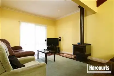 Fifth view of Homely house listing, 10 Streeton Court, Skye VIC 3977