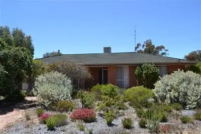 40 Moore St, Kellerberrin WA 6410