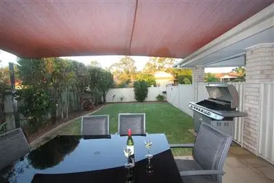 2/4 Gemma Glade, Labrador QLD