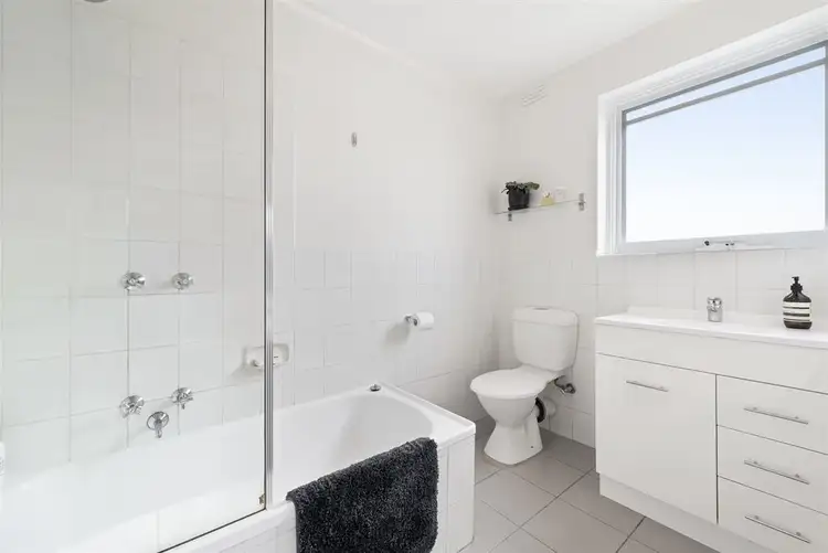 Fifth view of Homely apartment listing, 2/1 Collins Street, Thornbury VIC 3071