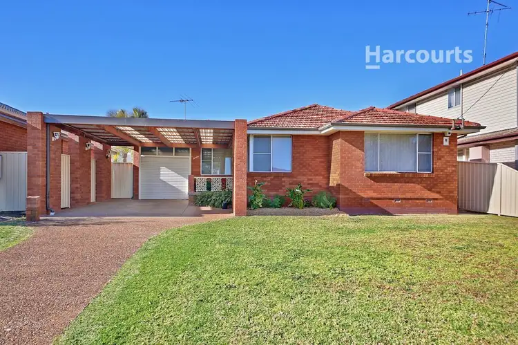 7 Darwin Road, Campbelltown NSW 2560