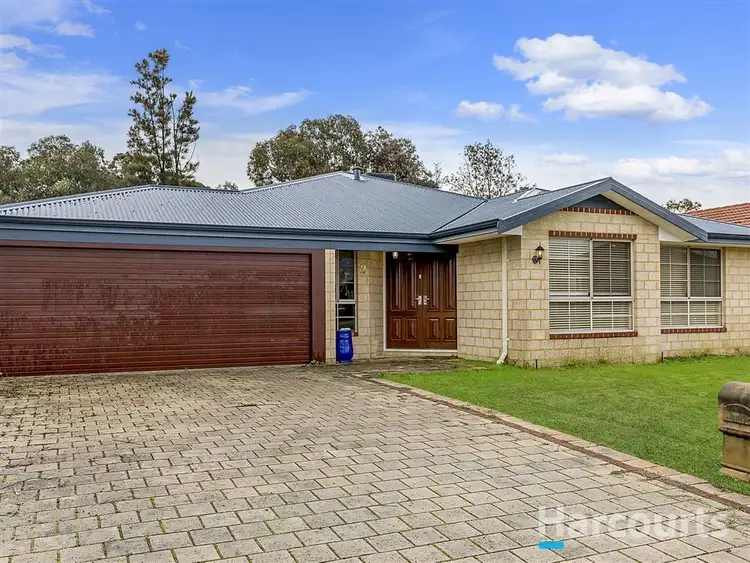 2 Welara Circle, Henley Brook WA 6055