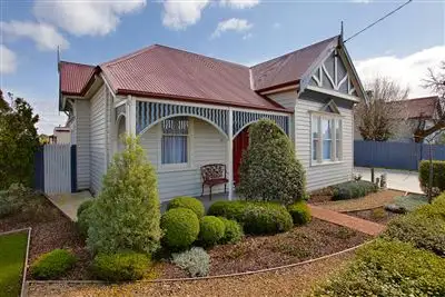 90 Wenvoe Street, Devonport TAS 7310
