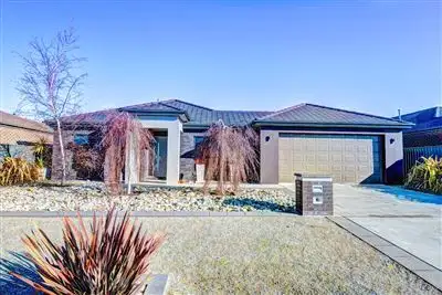 4 Dartmoor Court, Alfredton VIC 3350