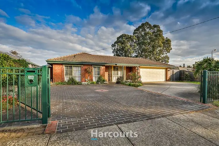 38 Henty Street, Pakenham VIC 3810