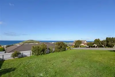 30 Southern Right Crescent, Encounter Bay SA 5211