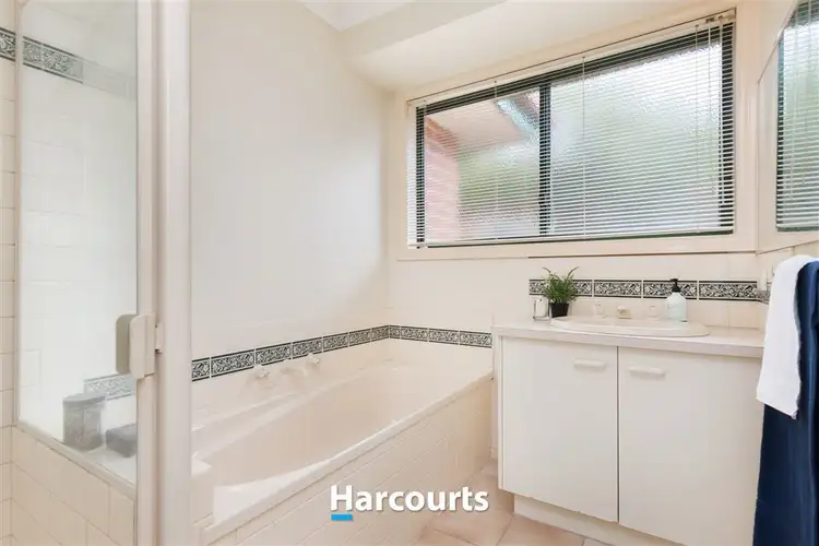 Seventh view of Homely unit listing, 2/2 Ambleside Crescent, Berwick VIC 3806