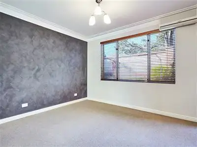 Fifth view of Homely house listing, 2/6 Paddington Court, Bibra Lake WA 6163