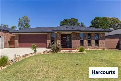 27 Duce Street, Cranbourne East VIC 3977