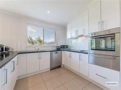 Sixth view of Homely house listing, 2 Archer Court, Drouin VIC 3818