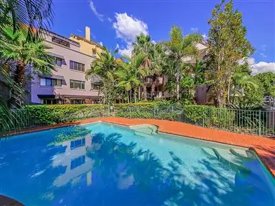 11/219 Wellington Road, East Brisbane QLD
