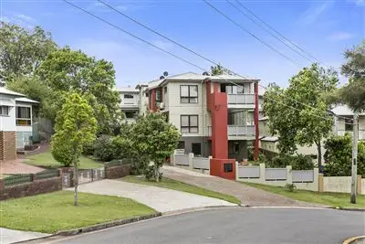 Main view of Homely townhouse listing, 2/16 Carntyne Street, Morningside QLD 4170