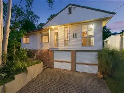 11 Cropthorne Street, Tarragindi QLD 4121