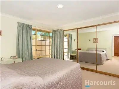 Seventh view of Homely house listing, 2 Volunteer Place, Ocean Reef WA 6027