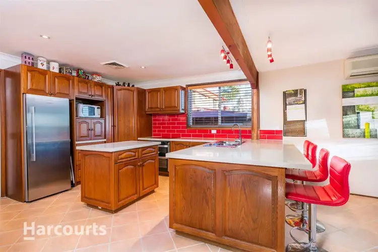 3 Royal Place, St Clair NSW 2759