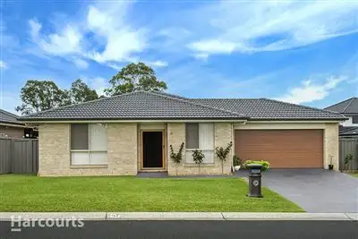 8 Jubilee Circuit, Rosemeadow NSW 2560