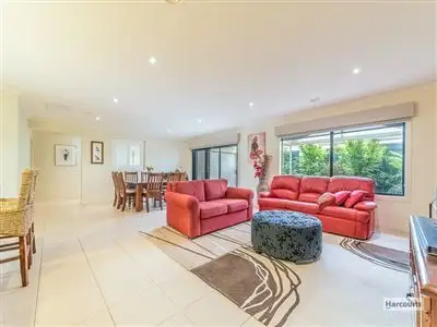 Third view of Homely house listing, 3 Park Vista, Drouin VIC 3818