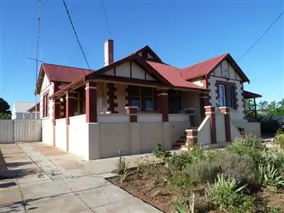 18 Bourke Street, Peterborough SA 5422