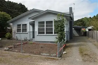 6 Darling Street, Queenstown TAS 7467