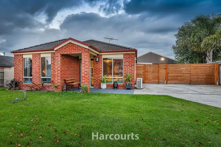 9 Cobram Court, Pakenham VIC 3810