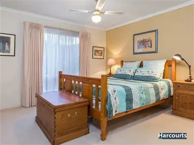 Fifth view of Homely house listing, 2/104 Dandelion Drive, Rowville VIC 3178