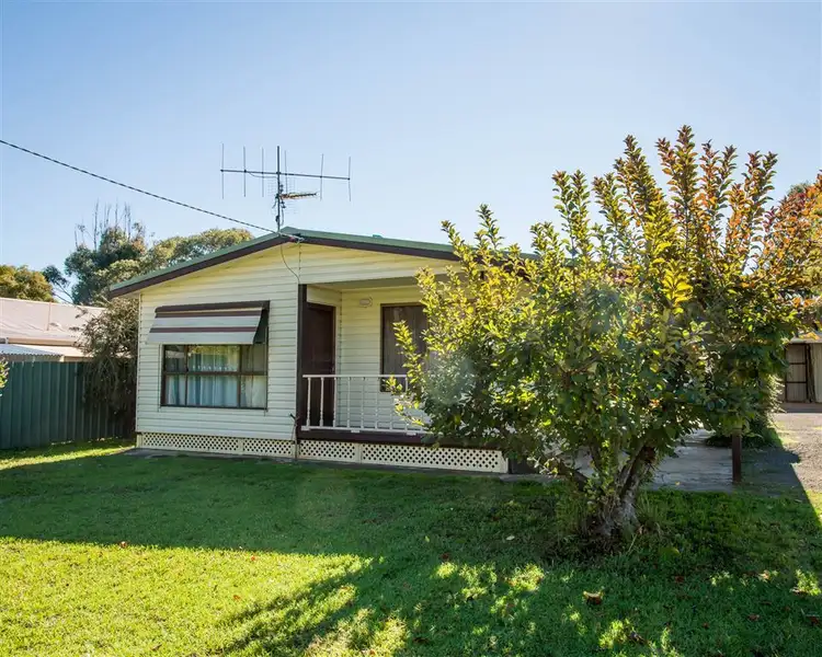 23 Hurt Street, Violet Town VIC 3669