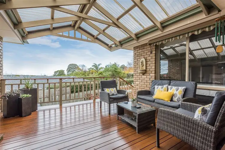 Seventh view of Homely house listing, 10 Tulkara Grove, Vermont VIC 3133