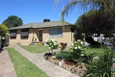 77 Cutler Avenue, Cootamundra NSW 2590