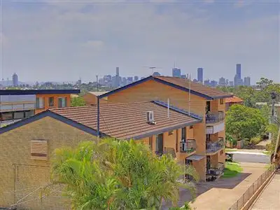 Main view of Homely unit listing, 5/60 Kitchener Street, Coorparoo QLD 4151