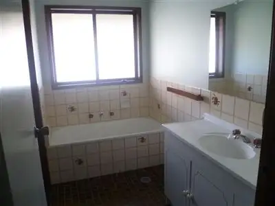 Fifth view of Homely townhouse listing, 5/410 McLennan street, Albury NSW 2640