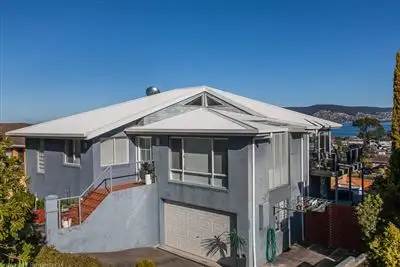 483 Oceana Drive, Howrah TAS 7018