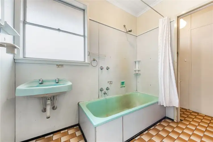 Fifth view of Homely house listing, 8 Hodges Court, Breakwater VIC 3219