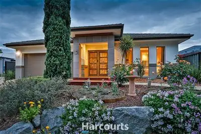 6 Huron Parkway, Pakenham VIC 3810