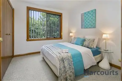 Sixth view of Homely house listing, 8 Darling Close, Keilor East VIC 3033