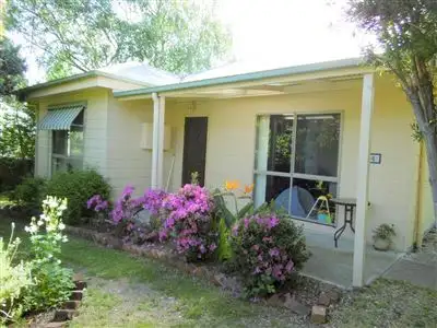 4 Balding Street, Mirboo North VIC 3871