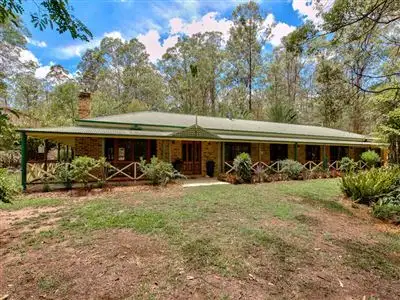 27 Cashmere Lane, Cashmere QLD 4500