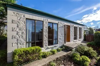 Main view of Homely unit listing, 1/13 Gourlay Street, Blackmans Bay TAS 7052
