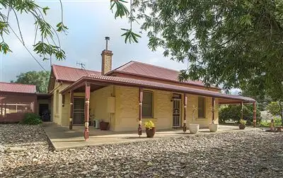 5 Pine Ave, Eudunda SA 5374